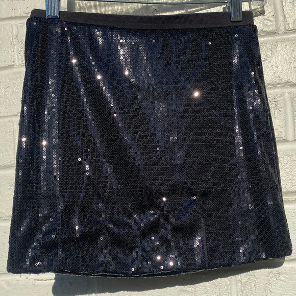 Disney D-Signed Skylar Lewis Girl Vs Monster mini skirt sequin M - Picture 4 of 14